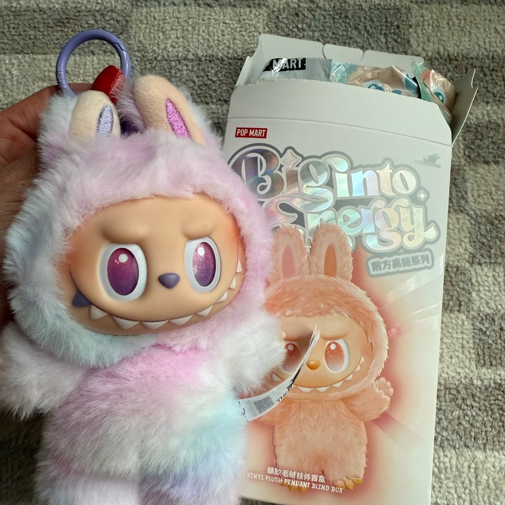 Popmart Labubu - Big Into Energy - Luck Labubu Plush Pendant
